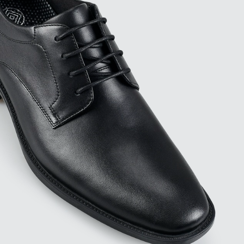 Julius Marlow Nabbed